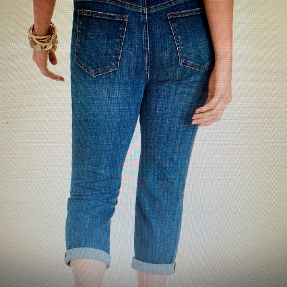 CHICOS GIRLFRIEND CROP JEANS SIZE 0 MISSES 4 NWT! - Picture 2 of 5